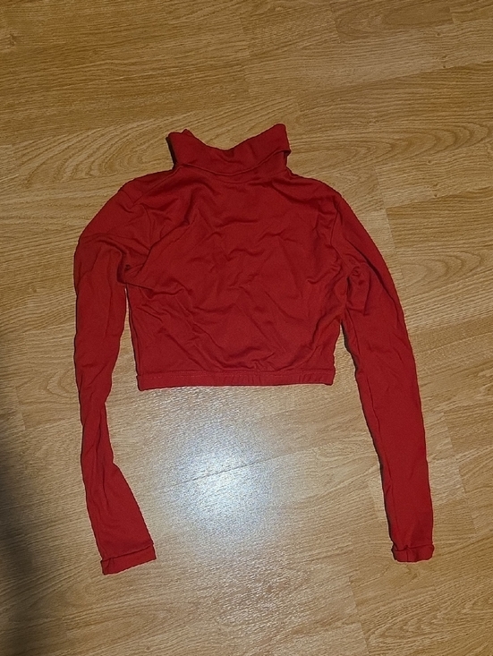 Chasse Tops - Women’s Red Cropped Long-Sleeve Turtleneck Cheer Top